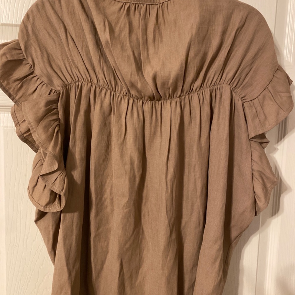 Ruffled Top - Picture 3 of 6